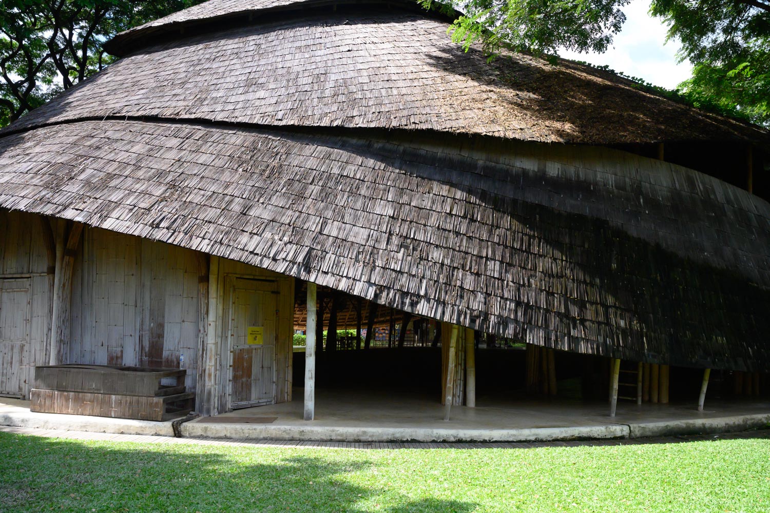 5日金曜日は夜の営業&パンヤデン・インターナショナルスクール 5日金曜日は夜の営業&パンヤデン・インターナショナルスクール