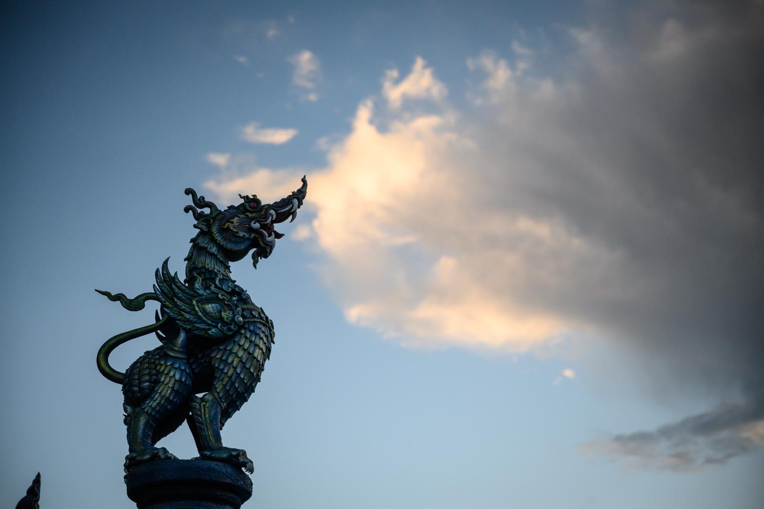 チェンライを巡る02 。黒い村と青い珍獣 チェンライを巡る02 。黒い村と青い珍獣